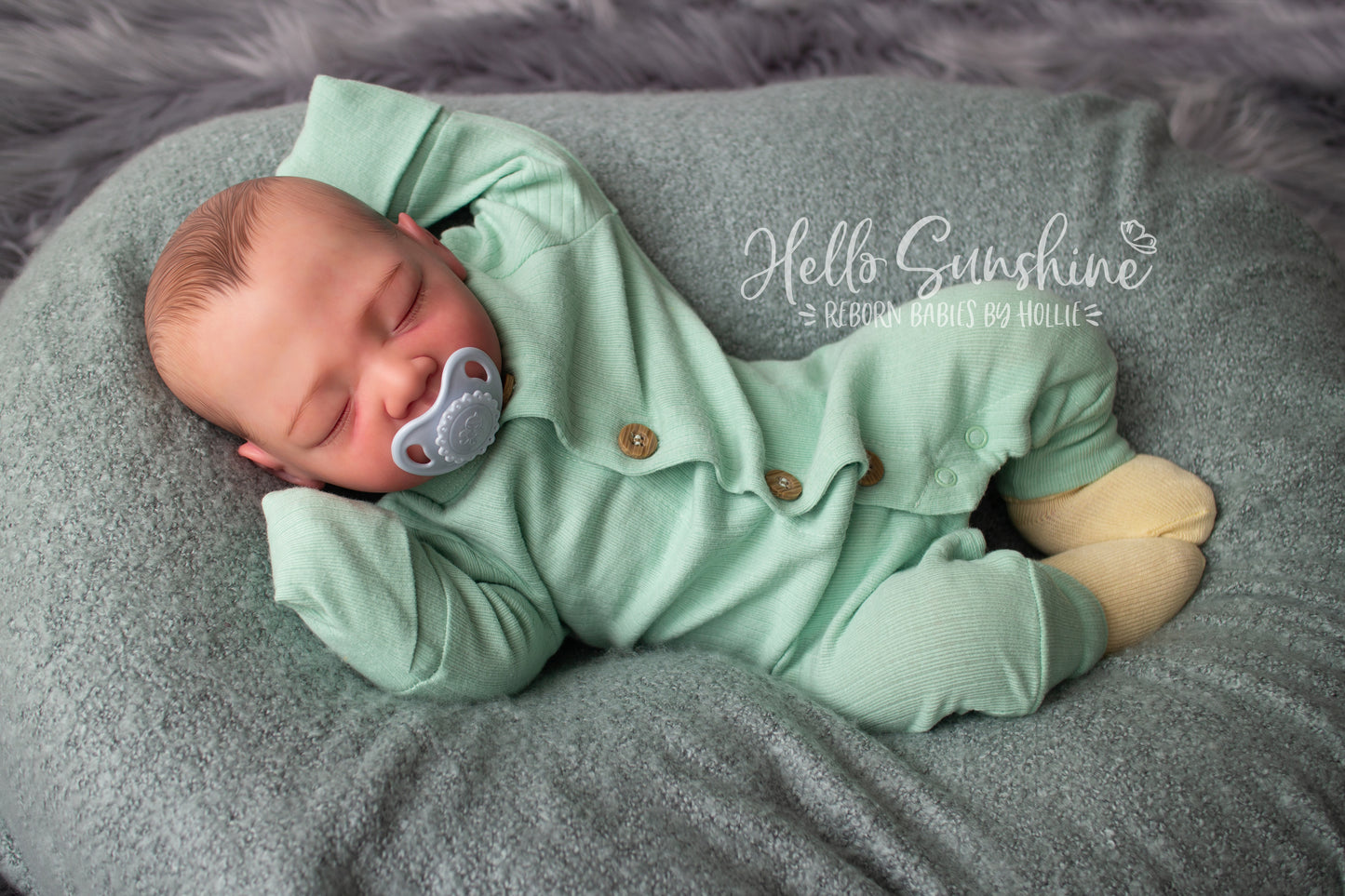 Acorn {Cuddle}