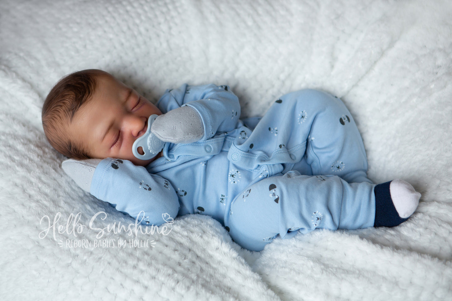 Isaac {Cuddle}