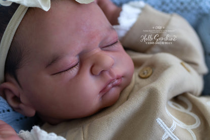 Cara (1/4 Limb Cuddle)