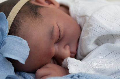 Cara (1/4 Limb Cuddle)