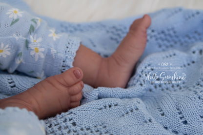 Cara (1/4 Limb Cuddle)